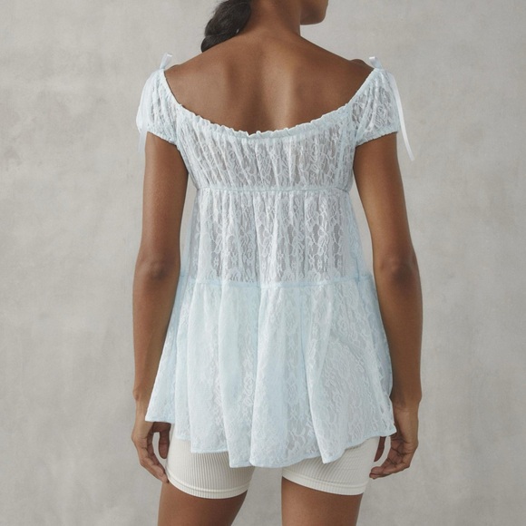 Kimchi blue ashleigh sheer lace top with rosettes - Picture 3 of 7